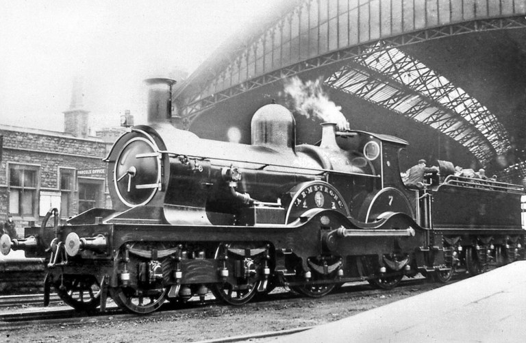 GWR Armstrong No 7 at Bristol Temple Meads, c 1905-6